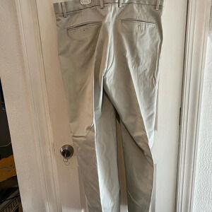 Men’s Dockers slacks